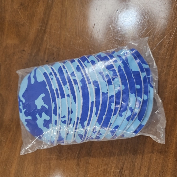 18 Pc. Blue Camo PeePee TeePee - Picture 2 of 3